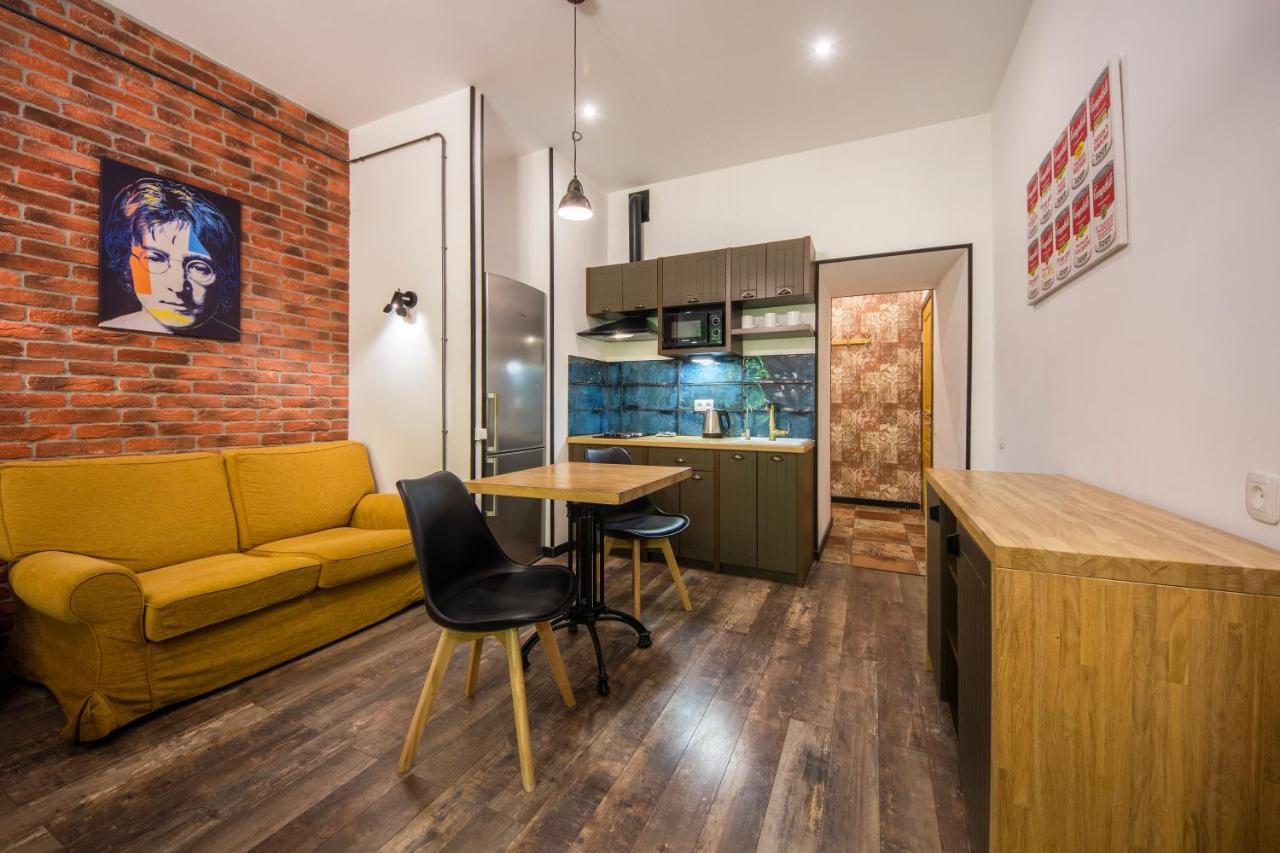 Self Check-In Apartments Near Landscape Alley Kyjev Exteriér fotografie